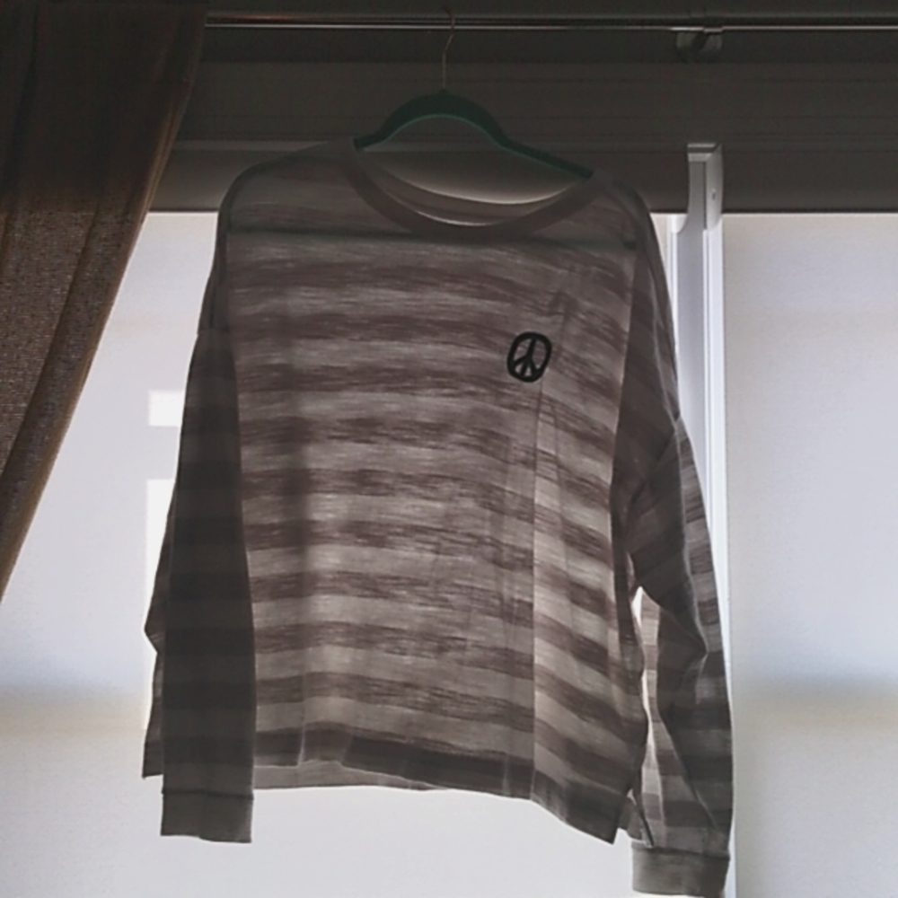Peace Long Sleeve Tee ✌️